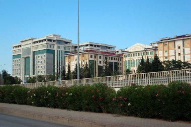 Antalya, Türkiye - 20 Haziran 2022: Antalya Bölgesel Adalet Divanı, Antalya, Burdur ve Isparta illerine hizmet veren.