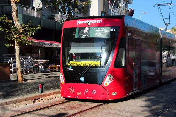 Antalya Turkey August 2022 Hyundai Rotem Tram Ali Cetinkaya Street — Stockfoto