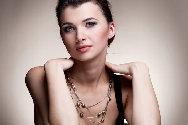 Woman in exclusive jewelry — Stock Photo, Image