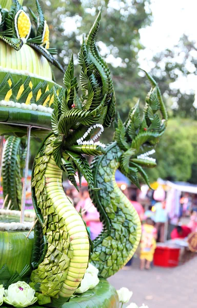 Kung av nagas från bananblad, loy kratong festival, tha — Stockfoto