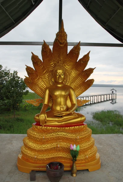 Golden buddha — Stock Photo, Image