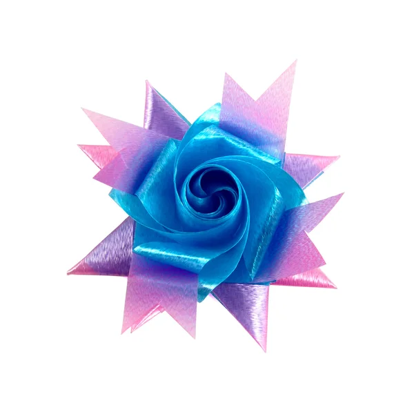 Modré a růžové dar luk izolovaných na bílém pozadí — Stock fotografie