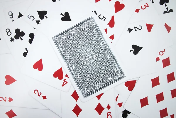 Cartão com fundo de cartas de jogo — Fotografia de Stock