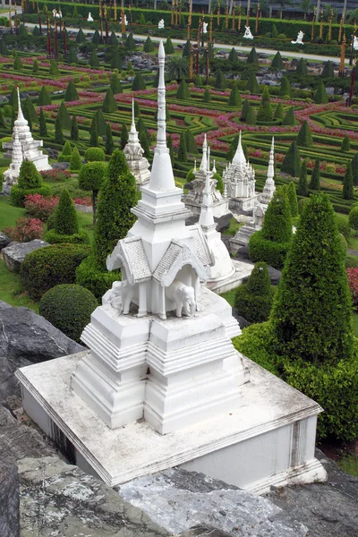 Cimitero nel parco nazionale Nonh Nooch in Thailandia — Foto Stock
