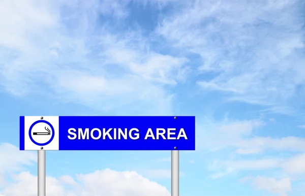 Smoking area sign with blue sky — Stock Photo, Image