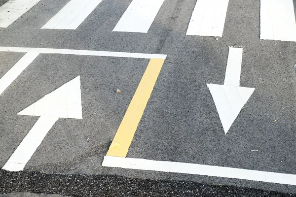 Street, road, arrow direction, crosswalk — Stock Photo, Image