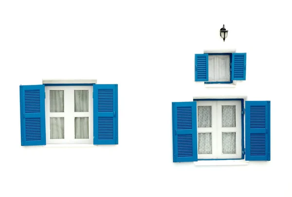 Grecki styl windows a lampy — Zdjęcie stockowe