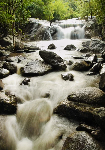 花王チョンブリ滝、ラチャブリ、タイ — ストック写真