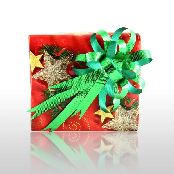 Christmas gift box with green bow — Stock Photo, Image