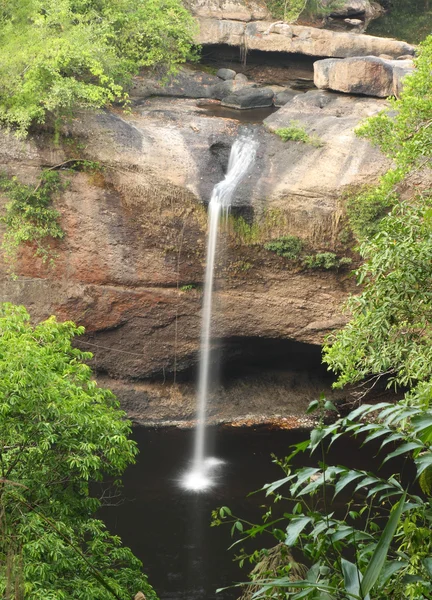 Haew suwat cascade dans le parc national kao yai thailand — Photo