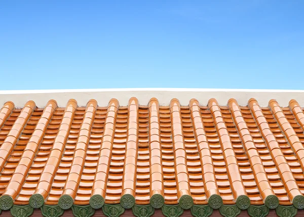 Traditionelles chinesisches Dach mit Himmel — Stockfoto