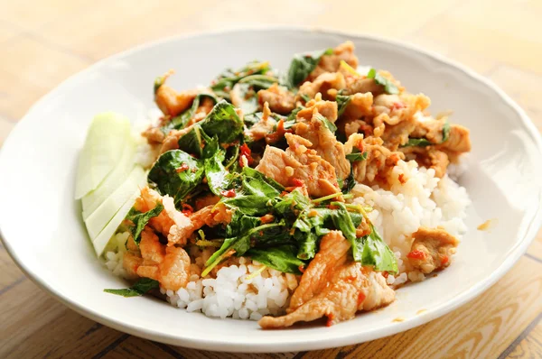 Fried rice with basil pork — Stock Photo, Image