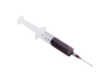 beyaz izole kan şırınga