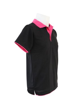 beyaz zemin üzerine mankenin erkek gömlek şablonu