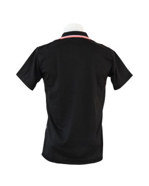 beyaz zemin üzerine mankenin erkek gömlek şablonu