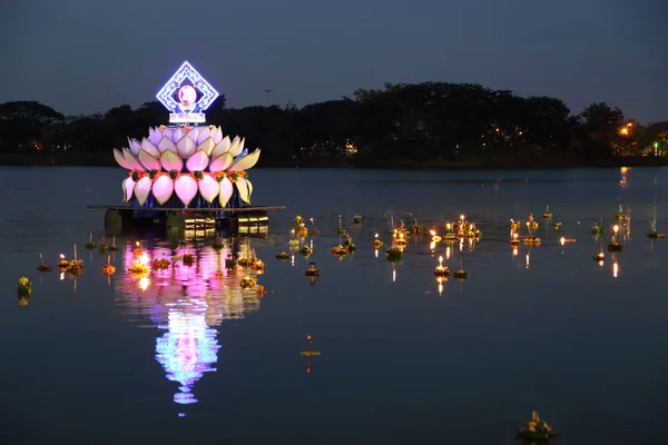 Loy kratong festival thailand — Stockfoto