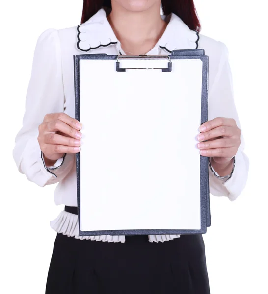 Primer plano mujer de negocios sosteniendo un portapapeles en blanco —  Fotos de Stock