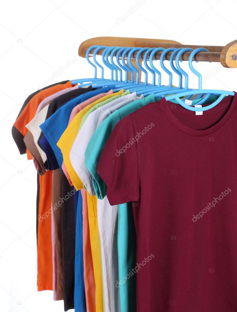 https://st.depositphotos.com/1655708/4386/i/950/depositphotos_43869513-stock-photo-t-shirts-hanging-on-hangers.jpg