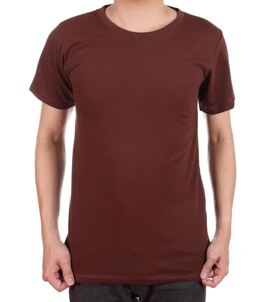 Lege t-shirt op man — Stockfoto