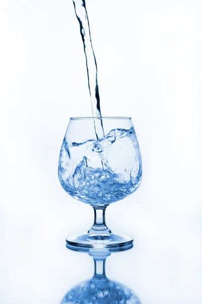 Wijnglas met water — Stockfoto