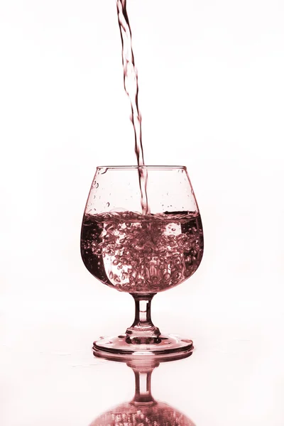 Copa de vino con agua —  Fotos de Stock