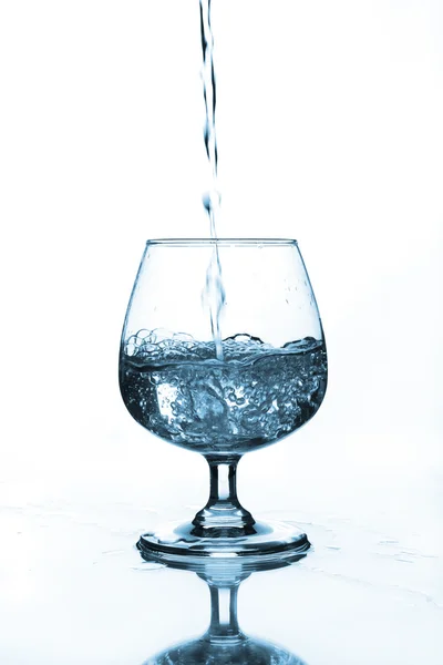 Wijnglas met water — Stockfoto