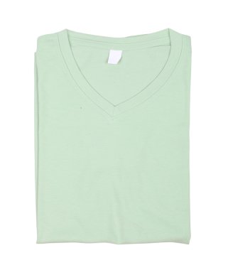 katlanmış t-shirt izole