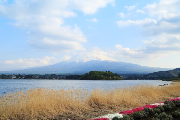 Monte Fuji, vista desde el lago Kawaguchiko — Foto de Stock