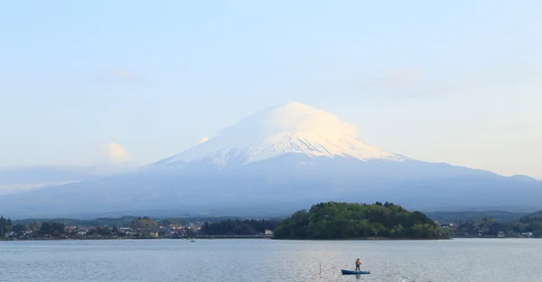 Mount fuji, widok z jeziora kawaguchiko — Zdjęcie stockowe
