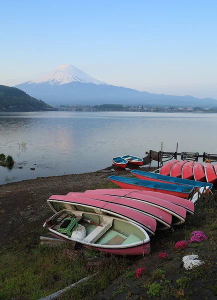 Mount Fuji, view from Lake Kawaguchiko — Stock Photo, Image