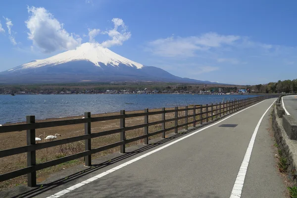 Mt.Fuji at Lake Yamanaka, Japan — Stock Photo, Image