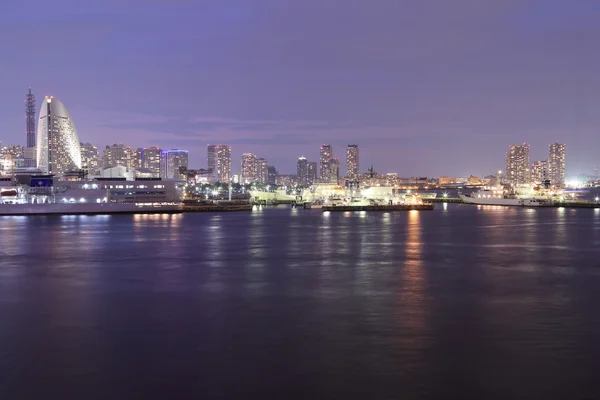 View of marina bay at night in Yokohama City — Stock Photo, Image