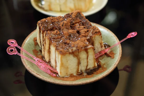 Pan con chocolate en polvo — Foto de Stock