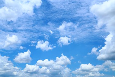 Mavi gökyüzü ile clound