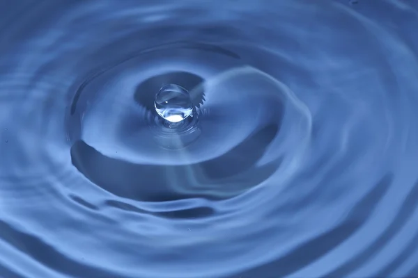 水滴のドロップ — ストック写真