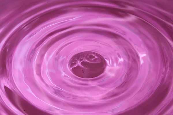 水ドロップ液滴からの波 — ストック写真