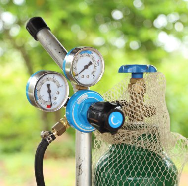 Kaynak gaz silindir basınç göstergesi
