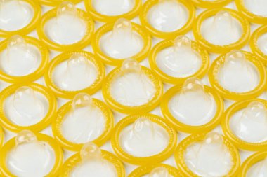 Birçok prezervatifi kapat