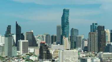 Bangkok, Tayland 'daki yüksek binaların şehir manzarasında zaman aşımı