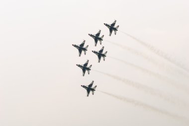 (bize Hava Kuvvetleri thunderbirds)