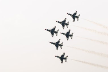 (bize Hava Kuvvetleri thunderbirds)