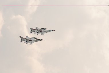 (bize Hava Kuvvetleri thunderbirds)