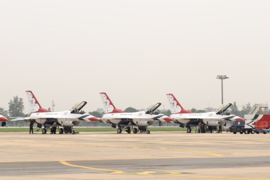 (bize Hava Kuvvetleri thunderbirds)