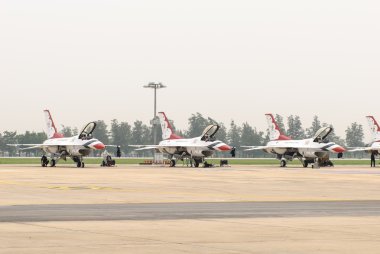 (bize Hava Kuvvetleri thunderbirds)