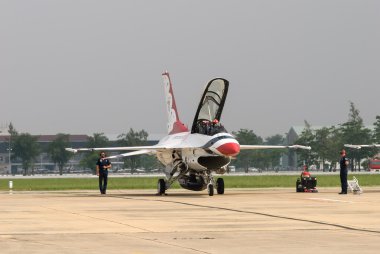 (bize Hava Kuvvetleri thunderbirds)