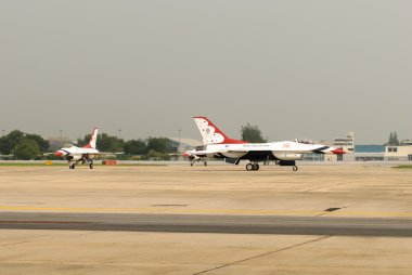 (bize Hava Kuvvetleri thunderbirds)