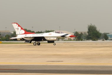 (bize Hava Kuvvetleri thunderbirds)