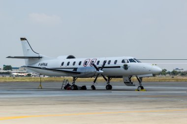 Breitling jet takım royal bir gökyüzünün altında