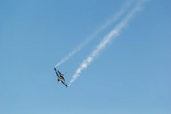 Breitling Jet Team bajo el cielo real — Foto de Stock