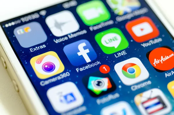 Sosyal Medya eğilimleri ve tüketici olarak hem iş olup